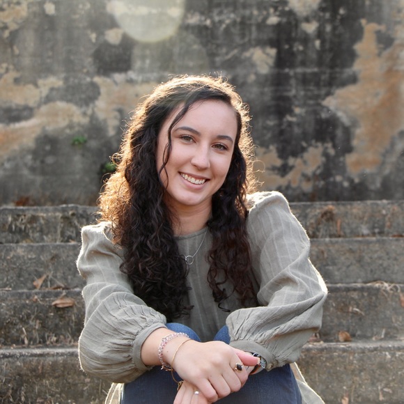 Meet your Posher, Molly - Picture 1 of 1